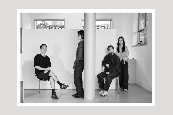 Urb&auml;nlike&nbsp; No.46 Book and Space / Collaboration / Editor : Sumin Ha / Graphic Design : Kimoon Kim(MYKC) / Photograph : Minhwa Maeng