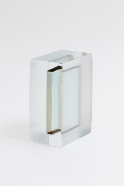 Line (Brown and Celadon Green), 2025Acrylic / 187 X 135 X 79(h) mm / Photography_Sooin Jang